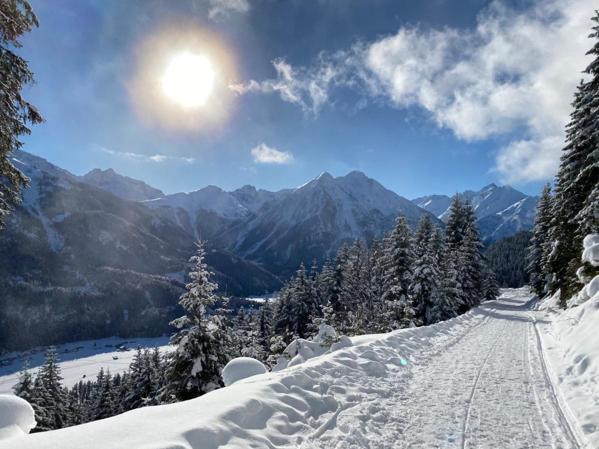 Bed and Breakfast Haus Walch Elbigenalp Zewnętrze zdjęcie